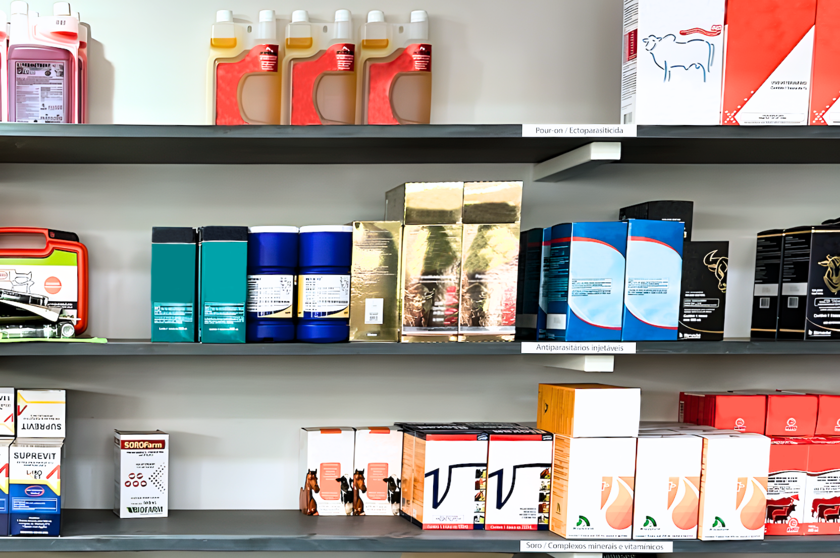 Farmácia veterinária na propriedade rural